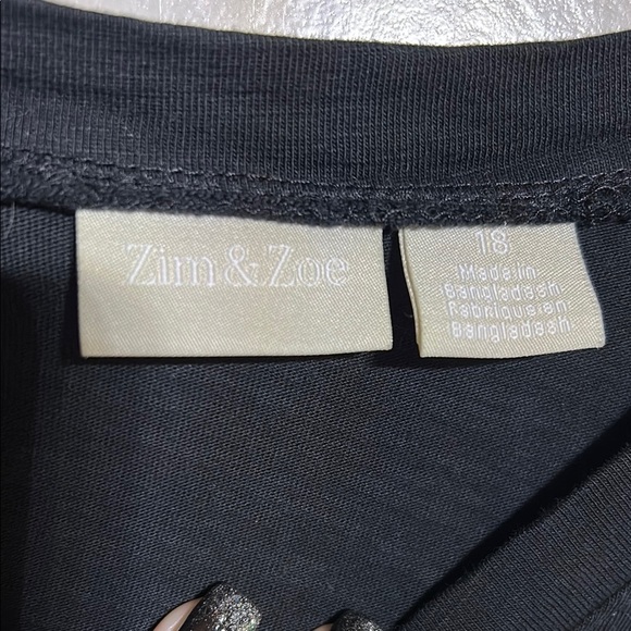 Elegant Black Women's Dress - Picture 2 of 7